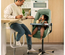Rehausseur MAXI COSI Kit repas pour transat Alba, chaise haute bébé avec tablette + housse de protection Beyond Green, de 6 mois a 3 ans