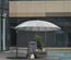 Parasol déporté rond inclinable dim. Ø 2,96 x 2,6H m polyester