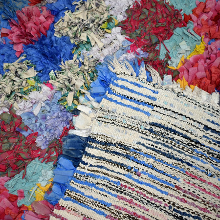 Tapis berbère noué main en tissu recyclé BOUCHAROUITE AY