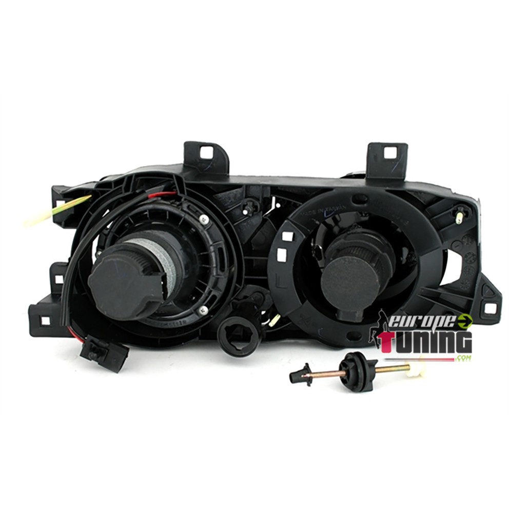 PHARES FEUX AVANTS FOND NOIR POUR BMW SERIE 3 E30 PHASES 1 ET 2 (04732)