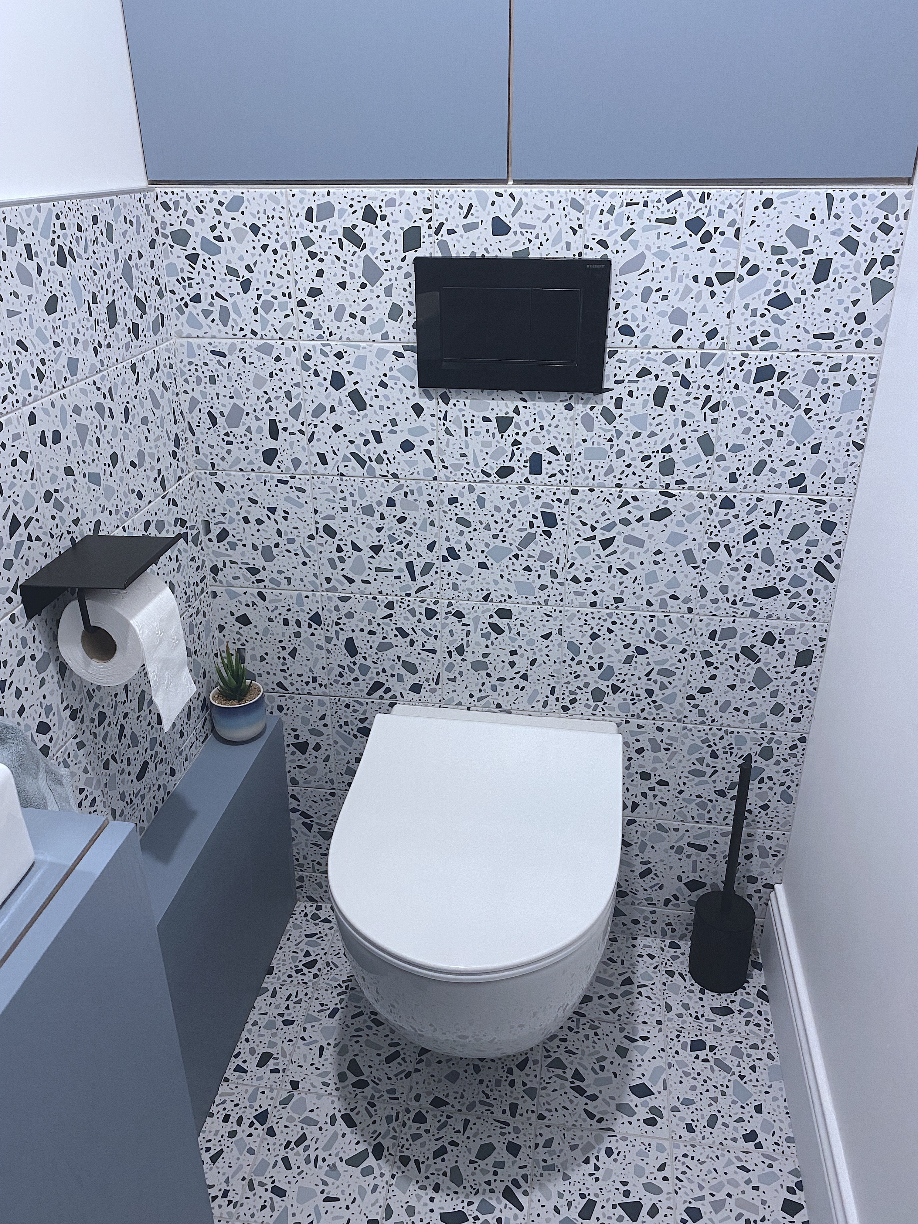 CONFETTI BIANCO PETROLIO - 18,6X18,6 CM - Carrelage Terrazzo