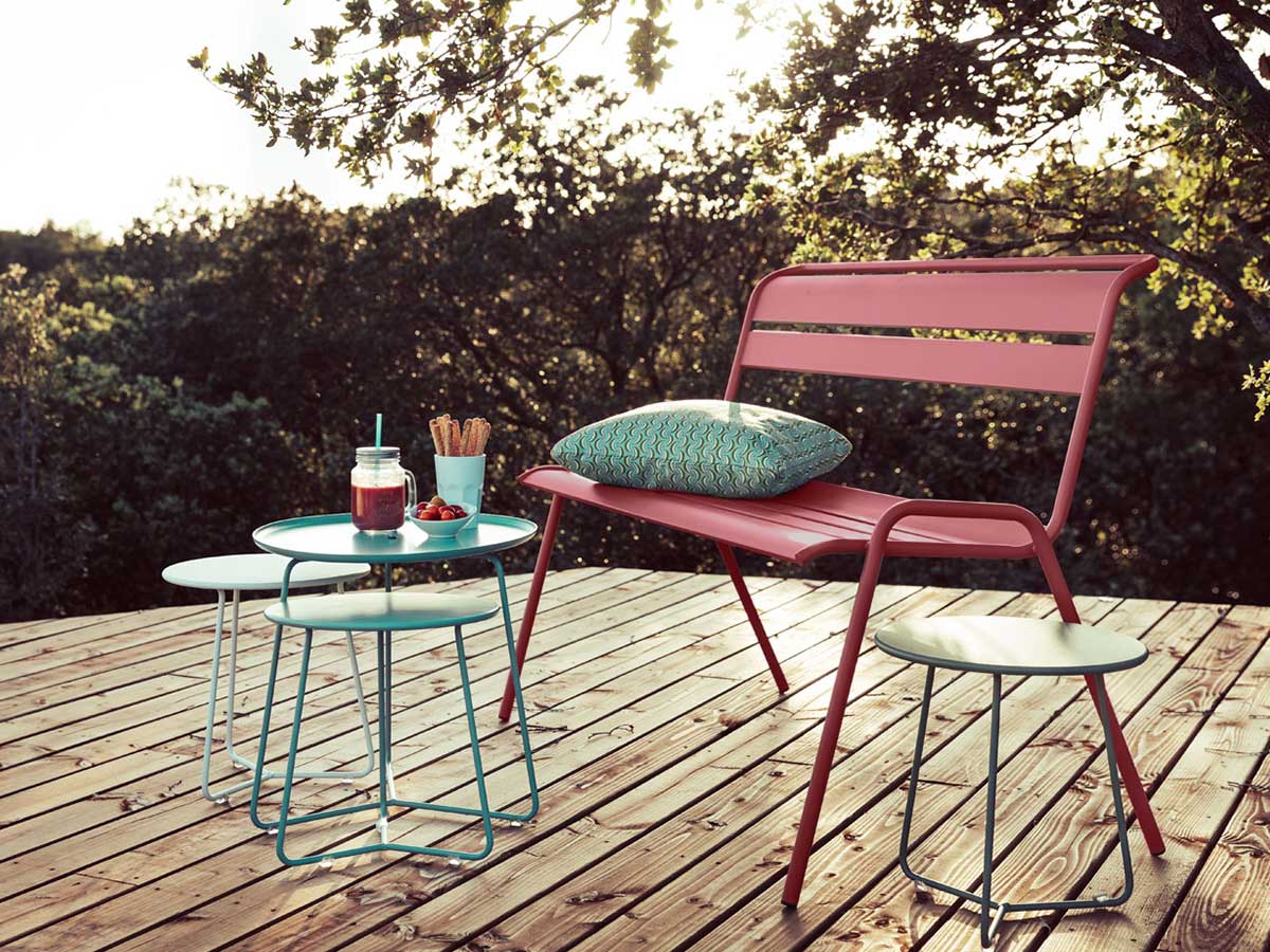 Banc de jardin en métal Monceau Piment - Fermob