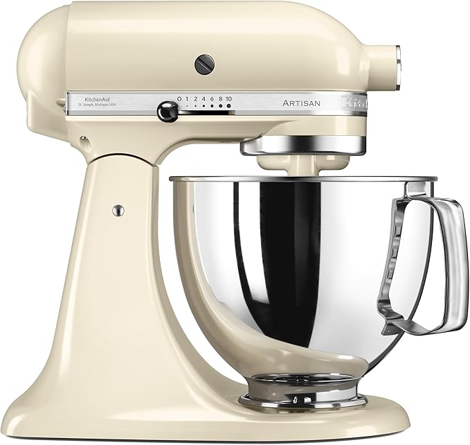 KitchenAid Robot Pâtissier Artisan 4,8 L Beige, Robot Cuisine Multifonctions avec Tête Inclinable et 4 Accessoires