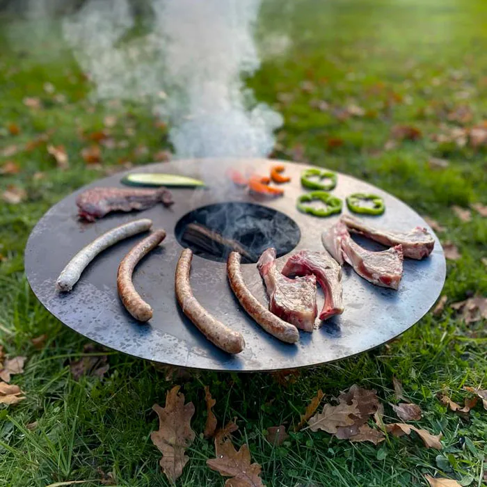 Petit brasero en fonte avec plancha