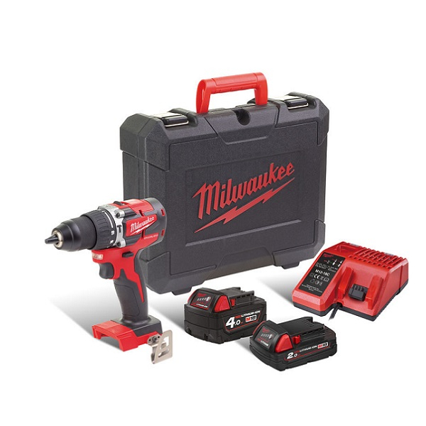 Perceuse visseuse à percussion 18V M18 CBLPD + 2 batteries (2Ah et 4Ah) + chargeur + coffret standard - MILWAUKEE TOOL - 4933472116