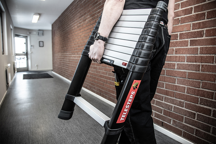 Echelle télescopique automatique avec stabilisateurs 3,50m PRIME LINE - TELESTEPS - TEL-70235STAB