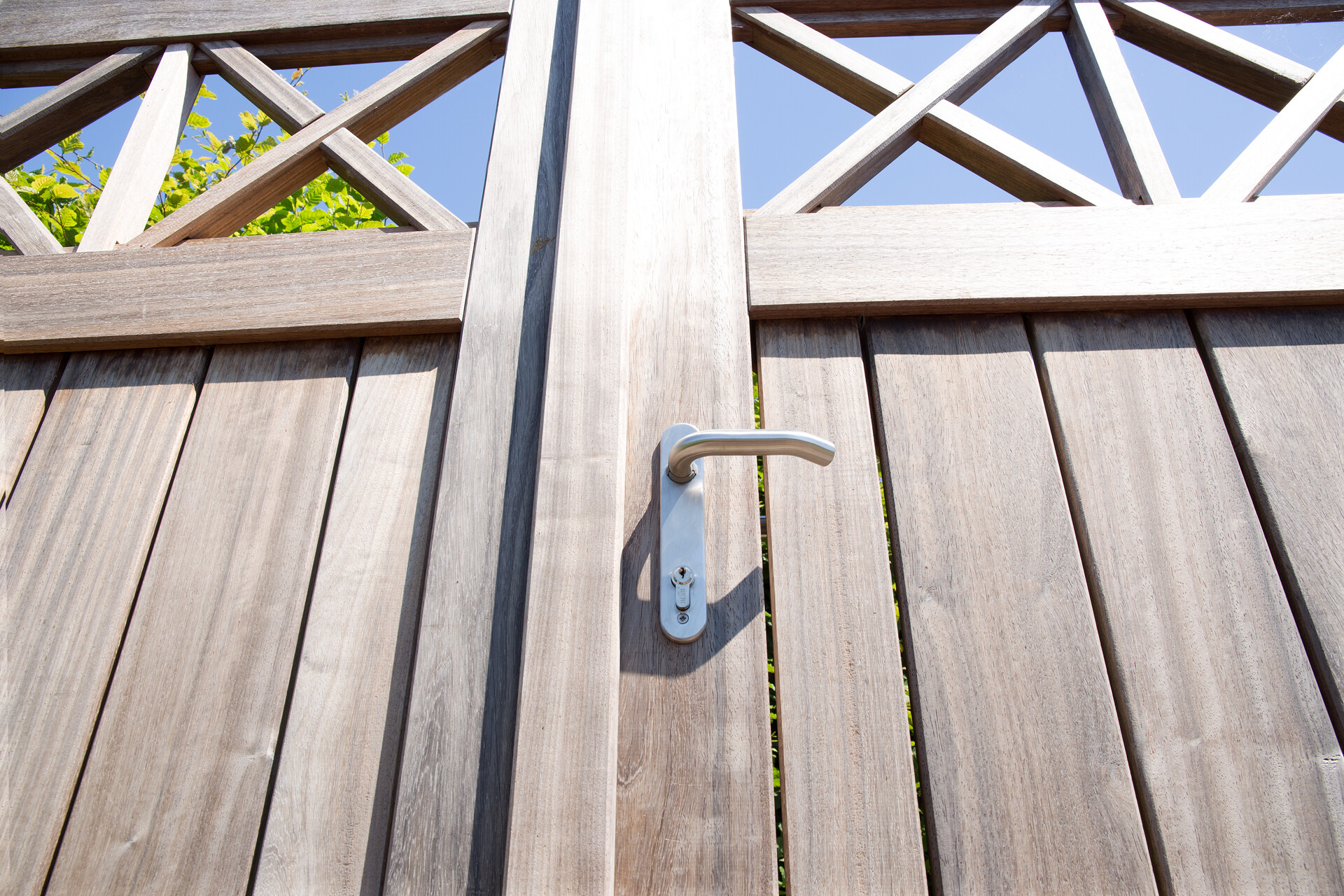 Plaque de propreté entraxe 92mm aluminium noir 9005 - LOCINOX - P00009545