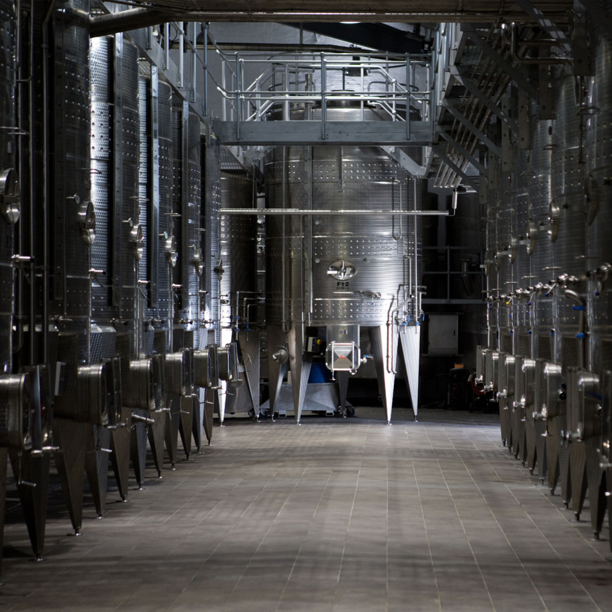 Peinture résine alimentaire cuve à vin en béton, acier - REVEPOXY STOCKAGE VIN-15 kg Blanc Crème - RAL 9001-ARCANE INDUSTRIES