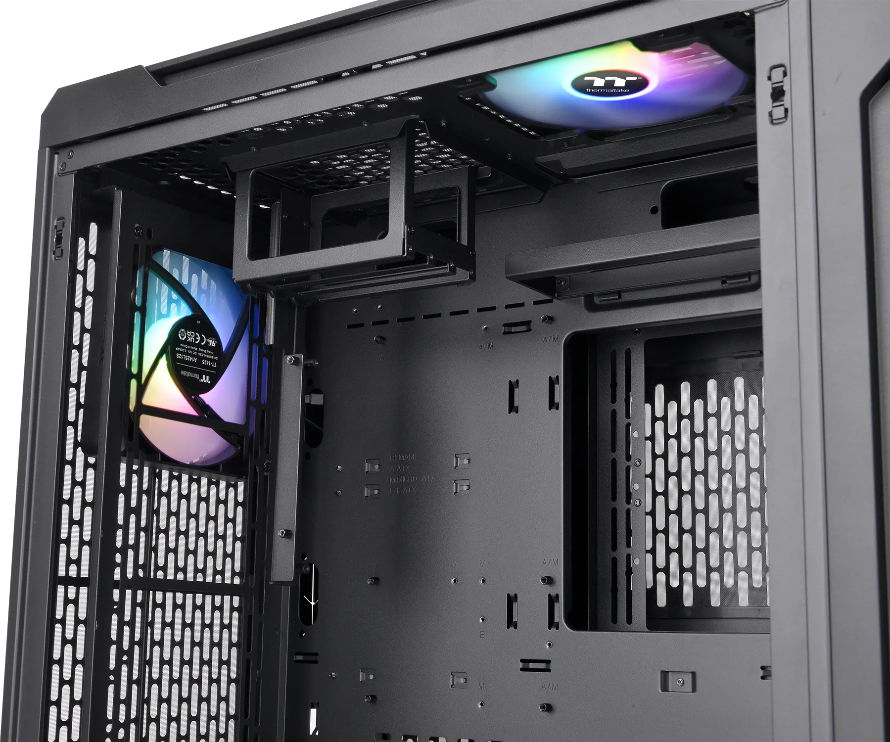 Boitier Moyen Tour E-ATX Thermaltake Centralized Thermal Efficiency C700 TG RGB avec panneaux vitrés (Noir)